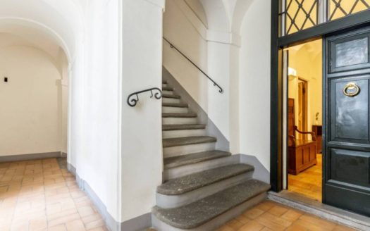 Quadrilocale via di Monserrato, Via Giulia, Roma